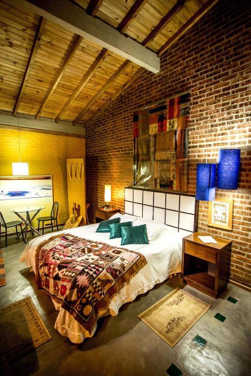 Pier 704 Hotel Canela Room photo